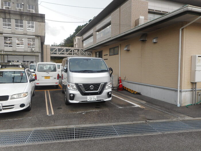 キャラバン外装2