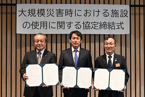 須崎市長、喜びフーヅ代表取締役社長、四万十町長
