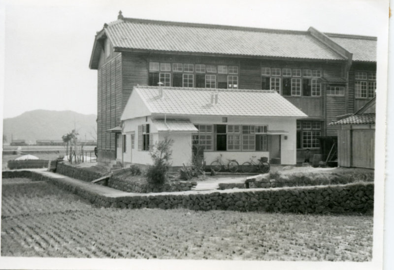 多ノ郷小学校給食室完成の写真
