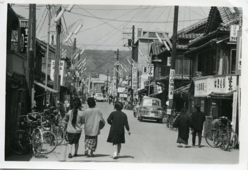 新町本通りの写真