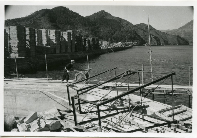 新桟橋岸壁工事の写真