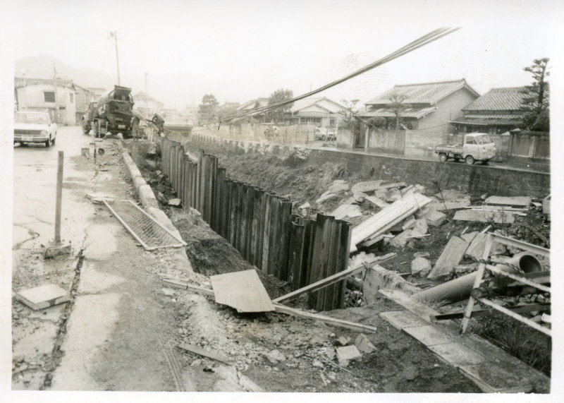 堀川端護岸復旧工事の写真