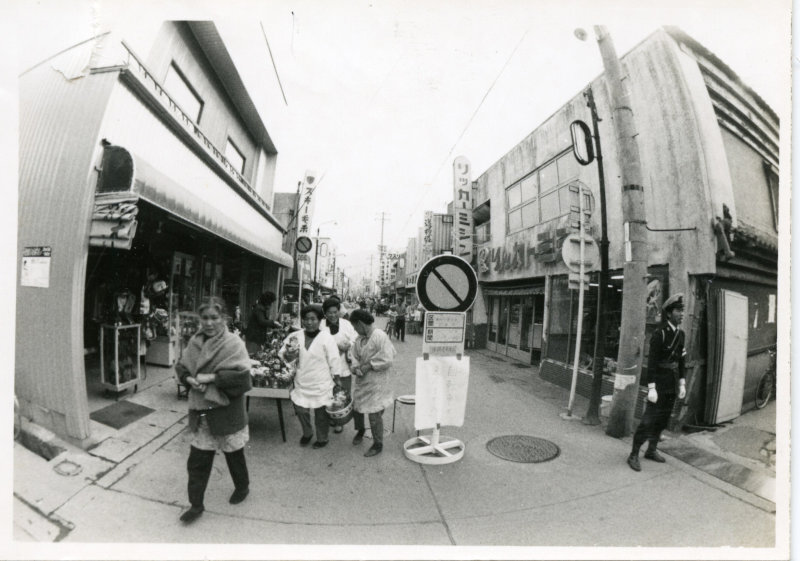 青木町・新町第1回歩行者天国実施の写真