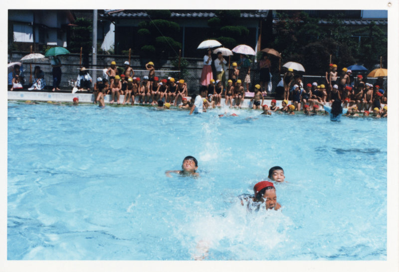 親子水泳教室の写真