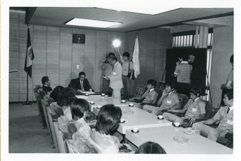 アマゾン日伯少年少女親善使節団来高の写真