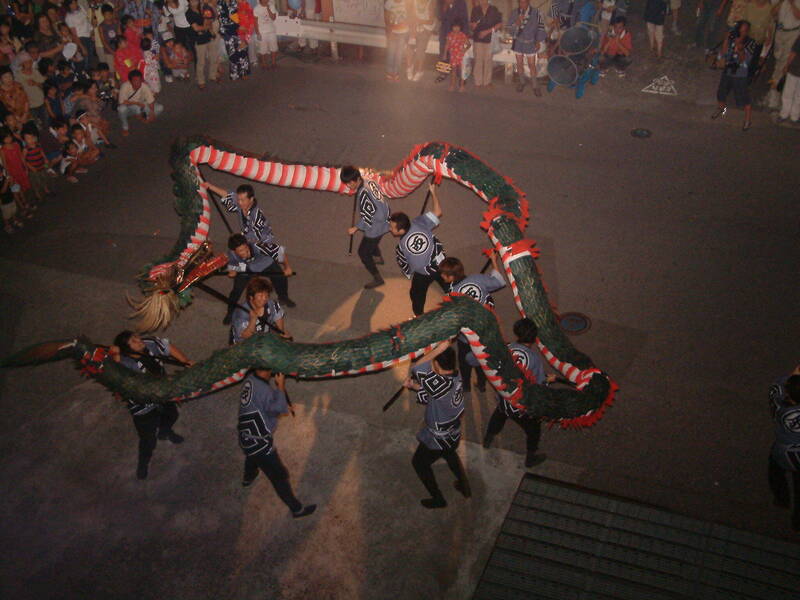 西町竜踊りの写真