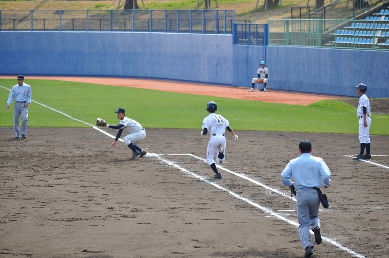 高校野球春季高知県大会決勝　明徳義塾対須崎高校の写真