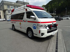 車両10